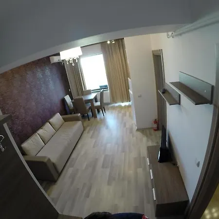 Maxx Aparts Summerland Sunwaves Apartment